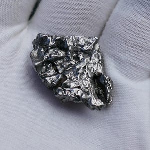 Campo del Cielo Iron Meteorite – Natural Specimen from Argentina | Genuine Space Rock Collectible 18.4