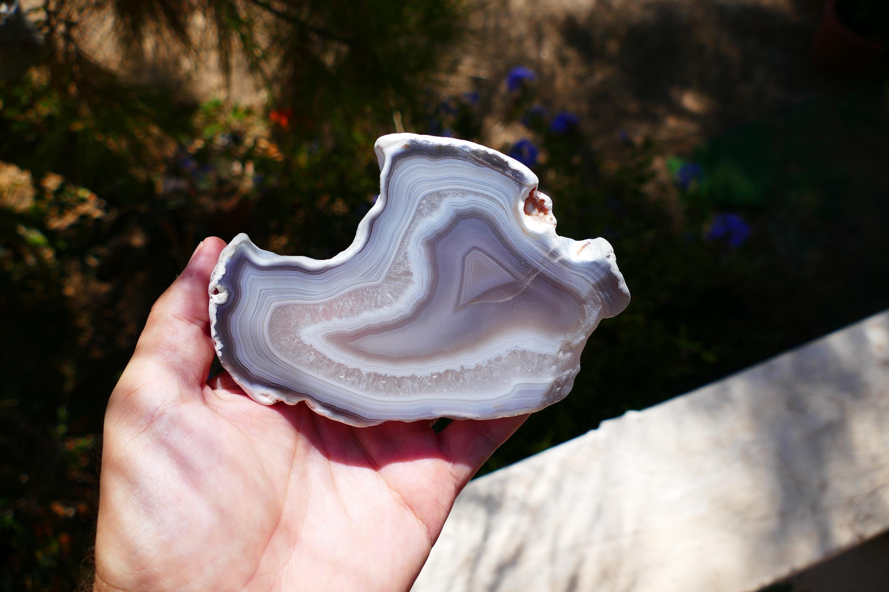 ナミビア産高品質ブルーレースアゲート 215グラム - 研磨された本物の