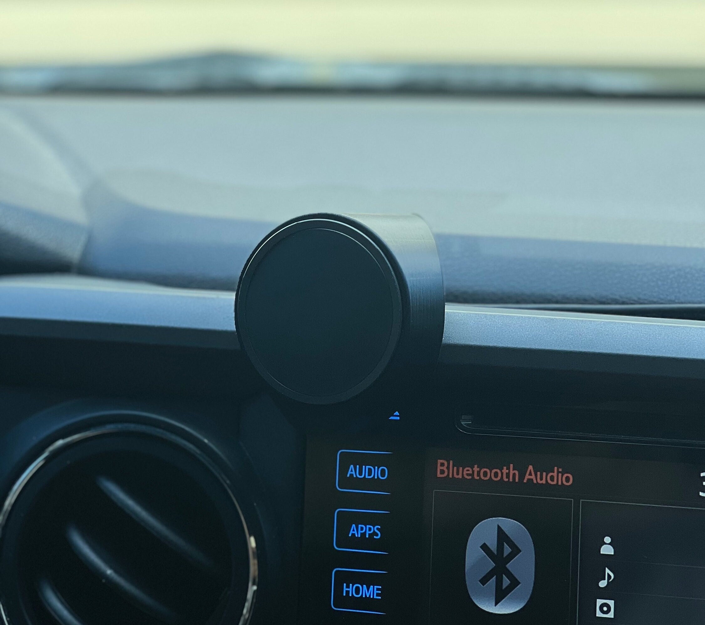 Magsafe Wireless Charging Toyota Tacoma