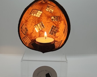 castiçal tealight feito com casca de coco real