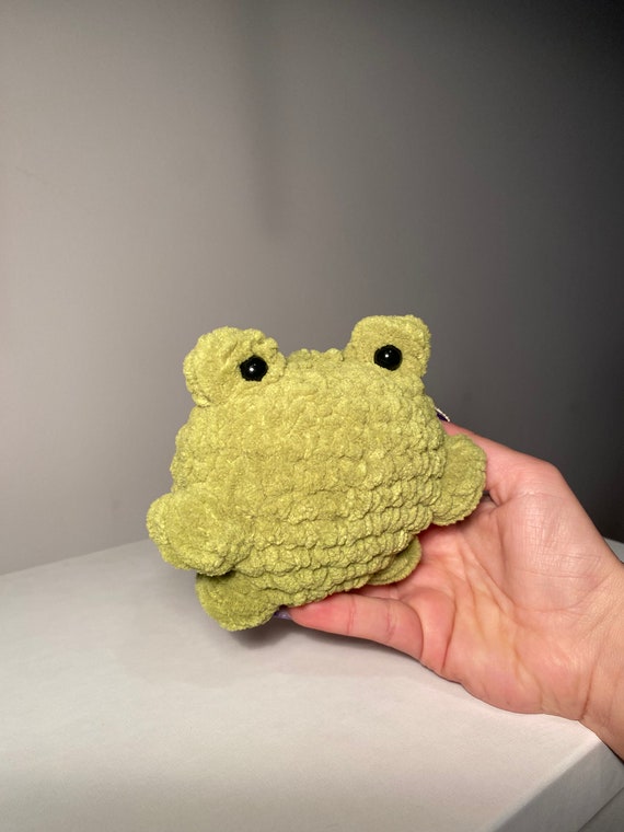 Frog Stress Ball Amigurumi Crochet Plush, Amigurumi Frog, Crochet Frog -   UK