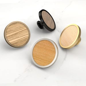 Griffe für Schranktüren aus Holz, modernes handgefertigtes Design, Ahorn, Eiche, Zebrano, Walnuss, Aluminiumbasis, Möbelauffrischung, Statement-Stück