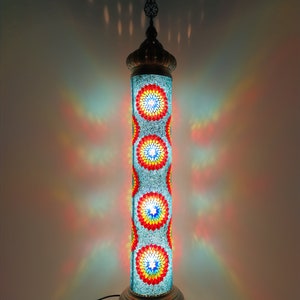 Lampadaire cylindrique turc en mosaïque, Lampe sur pied turque en vitrail coloré, Lampe sur pied en mosaïque colorée, Lampes en mosaïque turques TURQUOISE MIX SUN