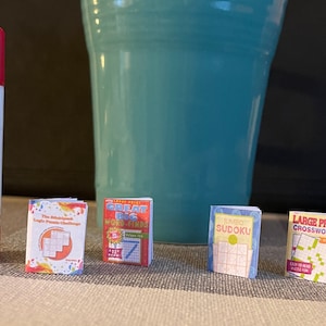Miniatur Zeitschriften, Puzzle Bücher, Badezimmer Lesung, 1:12 Miniaturbücher