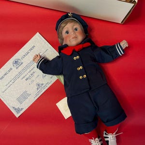 Lee Middleton “Billy Boy” 14&quot; Doll – 1992 First Edition – COA Included – Vintage Showcase Collection Porcelain Doll in Sailor Outfit