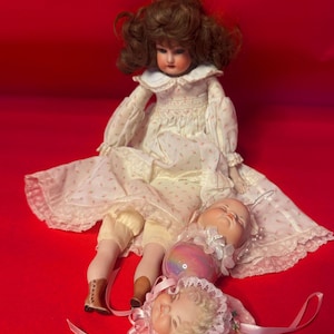 Vintage 1993 Ashton-drake Porcelain Doll – Limited Edition