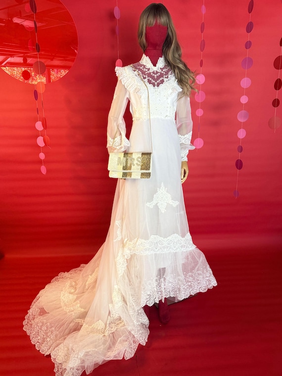 wedding dress floral lace Sleeved Ball Gown Wedding Dresses 3D Floral Lace Flowers Embroidery