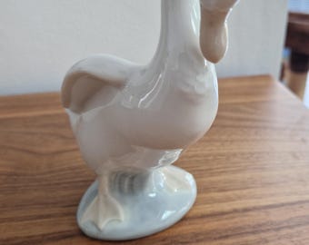 Lladro NAO Swan Figurine