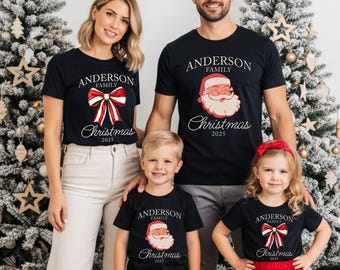 Camisetas familiares personalizadas de Navidad, camisetas con apellido, camisetas familiares a juego de Papá Noel, camisetas grupales navideñas, camisa con lazo coqueto, regalos personalizados de Navidad
