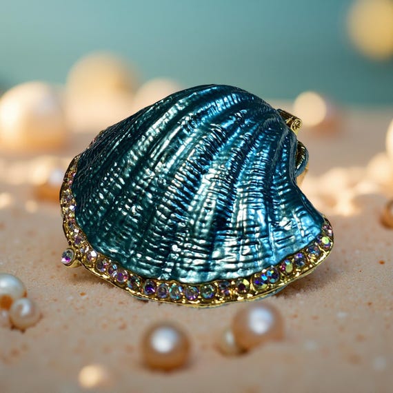 Seashell trinket box, scallop shell, shell gift - image 1