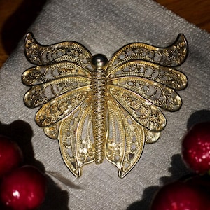Vintage Golden butterfly brooch pin, filigree butterfly brooch, butterfly jewelry,