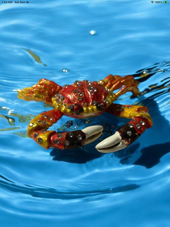 Vintage crab trinket pill box, crab collectible, … - image 10