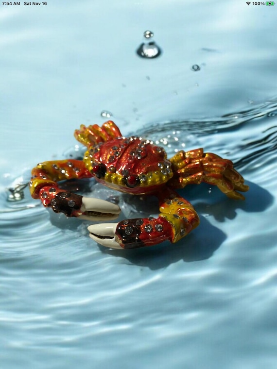 Vintage crab trinket pill box, crab collectible, … - image 5
