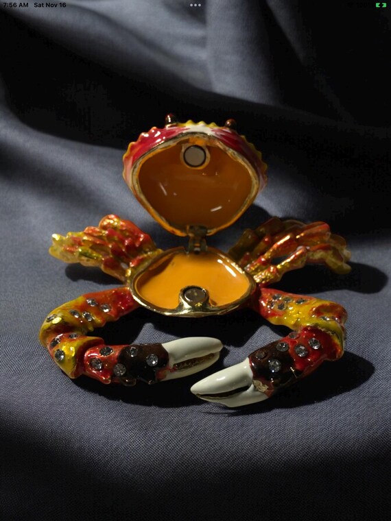 Vintage crab trinket pill box, crab collectible, … - image 9