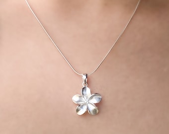 【SALE】キッズ用◆Silver 925 フラワーチャームネックレス◆SV SALE】キッズ用◇Silver 925 フラワーチャームネックレス◇SV