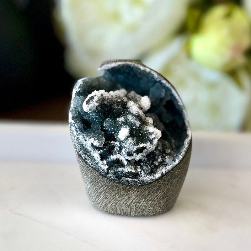 Chalcedony Geode - Etsy