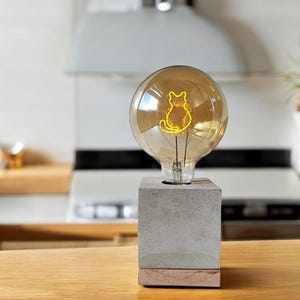 DiceGlow - Cat, concrete lamp / cat lamp, desk lamp, bedside lamp, dimmable lamp