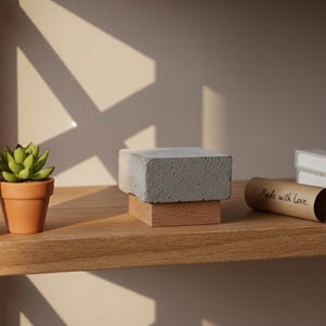 Betonwürfel „CUBE II“ – Moderne Beton Deko minimalistisch – Design Würfel 7×6×7 cm – Handgefertigtes Wohnaccessoire