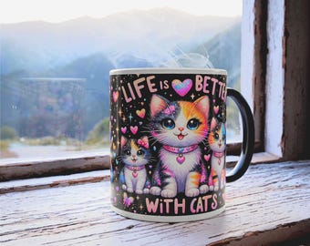 Taza "La vida es mejor con gatos": Gatitos arcoíris de colores, corazones y estrellas