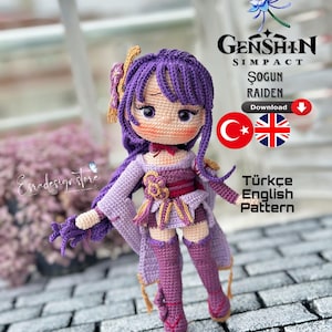 May include: Crochet pattern for a purple and gold Genshin Impact character, Shogun Raiden. The pattern is available in both English and Turkish. Download the pattern today!