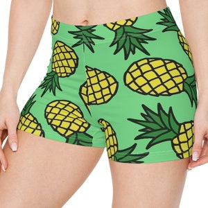 Women&#39;s Workout Shorts -Pineapple Print