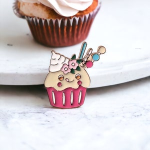 Kawaii Cupcake Enamel Pin, Birthday Cupcake Dessert Pin, Cute Cupake Pin for Backpack Jeans, Back to School Gift Ideas, Food Soft Enamel Pin