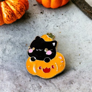 Kawaii Pumpkin Cat Enamel Pin, Black Cat Pin, Cute Peekaboo Cat Pin for Backpack Jeans, Back to School Gift Ideas, Halloween Hard Enamel Pin