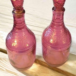 1 Rainbow Glass vintage decanter / Grape pattern