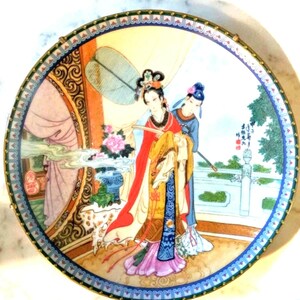 Beauties of the red Mansion 1986, Imperial Jingdezhen Porcelain Plates (2)