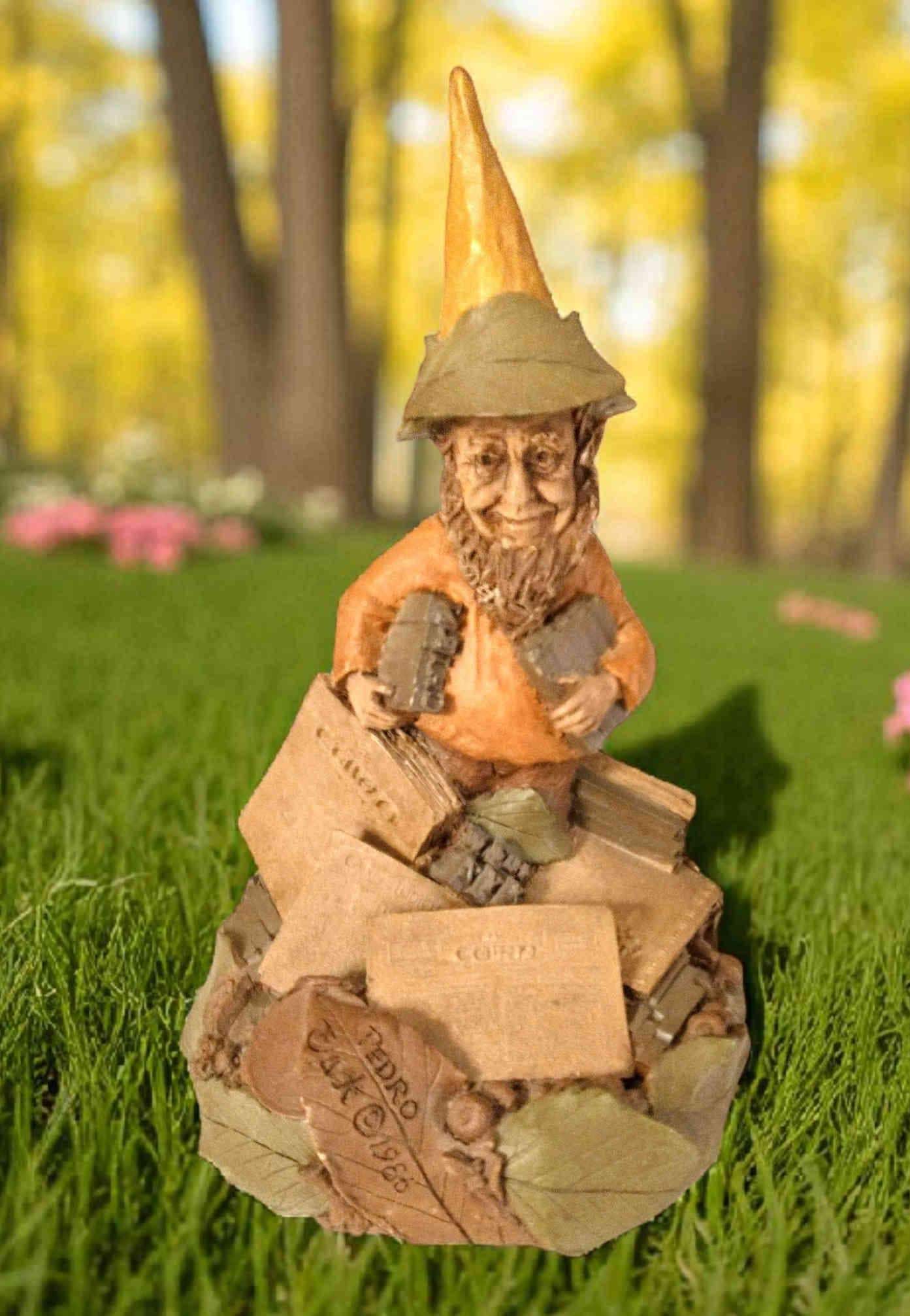 Tom Clark Gnomes. Mulligan, Smoky, Pedro Figurines. 1980's. Cairn