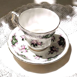 Royal Windsor teacup and saucer, bone china