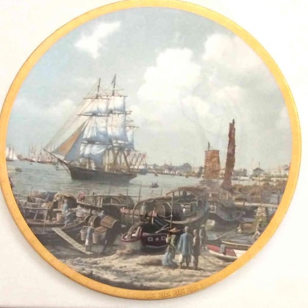 American ships of the China trade , limited edition commemorative plate. The Hamilton collection. Approximately 11 inches in diameter. 1986.