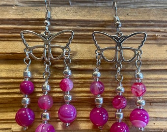 Boucles d'oreilles en agate rose Boucles d'oreilles lustre rose Dentelle folle Boucles d'oreilles lustre en agate rose Boucles d'oreilles papillon Boucles d'oreilles tendance Mode bohème