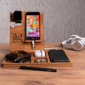 Personalized Docking Station Men, Personalized Gift For Him, Best Gifts For Him, Gifts For Husband, Mens Gifts, Personalized Gifts For Men