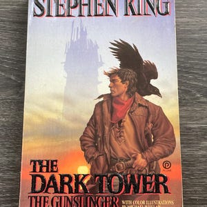 the Gunslinger first Plume printing 1988 Stephen King large paperback