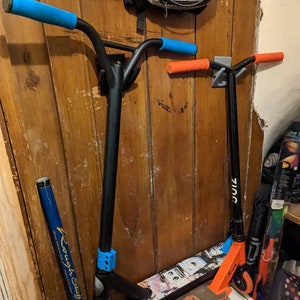 3D Printed Skateboard/Scooter Hanger: Wall Mount Hooks