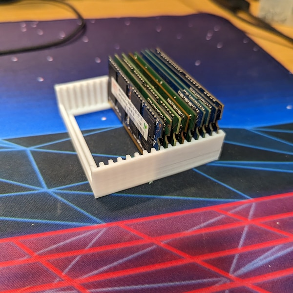 16 x DDR3 SoDimm Storage Rack