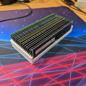 16 x DDR3 RAM Module Rack