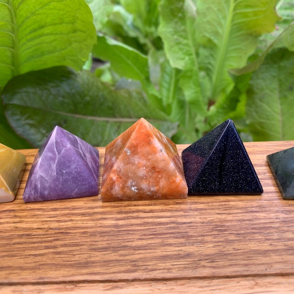 Hand Carved Pyramid, Heading Crystal Decor,1.2 Inches Pyramid,Rose Quartz/Opalite/Amethyst/Crystal Quartz   More Choose Pyramid,For Gift
