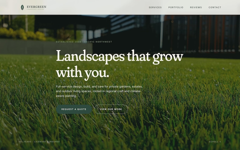 Pode incluir: P&aacute;gina inicial do site da Evergreen Landscape Design, com um close-up de grama verde exuberante. O texto diz "Landscapes that grow with you." O texto adicional inclui "Request a Quote" e "View Our Work."
