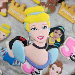 Custom cookie cutter l 100% customize l Personalized cookie cutter l upload your image, request your shape.