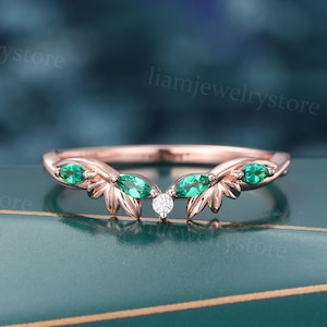 Vintage Curved Emerald wedding band Unique Rose gold wedding band Marquise cut leaf ring Bridal Stacking band Anniversary diamond ring gift