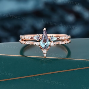 Vintage Kite cut Alexandrite engagement ring set Unique Rose gold Moissanite ring Dainty Diamond Open band Bridal promise anniversary ring
