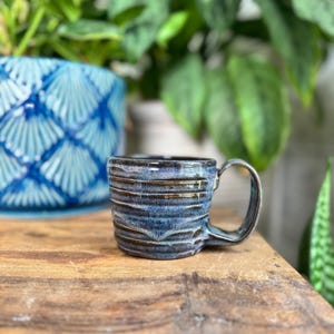Handmade Ridged Mug – 12oz Ceramic Coffee Cup – Blue Galaxy Glaze – Textured Pottery – Microwave & Dishwasher Safe – Unique Everyday Mug