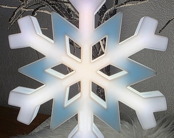 Handcrafted winter magic in light form – Snowflake Lightbox