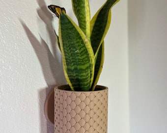 Wall Planter- Quilted Planter with Hidden Drip Tray