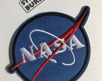 Space Explorer Collection: Satelliet in de sterren patch om op te strijken | Maan raket patches, Ufo strijkpatches, heelal planeten patches, Nasa patch Finally Home Space Explorer Collection: Satelliet in de sterren patch om op te strijken | Maan raket patches, Ufo strijkpatches, heelal planeten patches, Nasa patch Finally Home