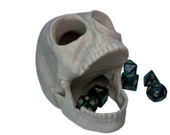 Screaming Skull Dice Tower – Compact Spooky Dice Roller for Tabletop Games