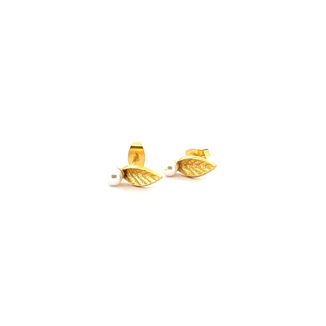 Gold Leaf/ Pearl Earring main image 1