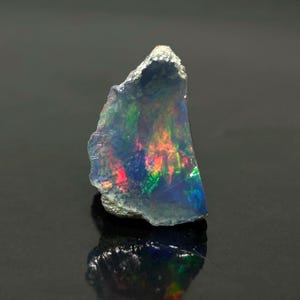 Raw Welo Ethiopian Color Blitz Opal Cutter